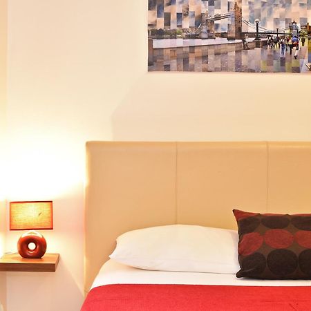 Beautiful 4-Bedroom Flat In London Bridge/Borough! Bagian luar foto