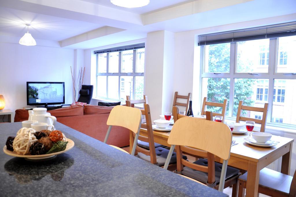Beautiful 4-Bedroom Flat In London Bridge/Borough! Bagian luar foto