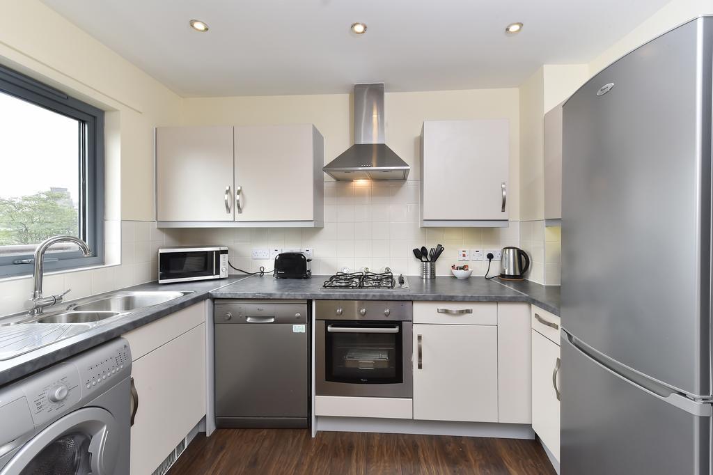 Beautiful 4-Bedroom Flat In London Bridge/Borough! Bagian luar foto