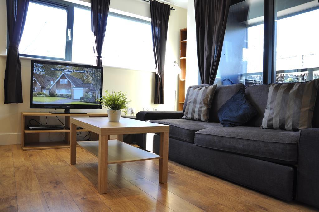 Beautiful 4-Bedroom Flat In London Bridge/Borough! Bagian luar foto