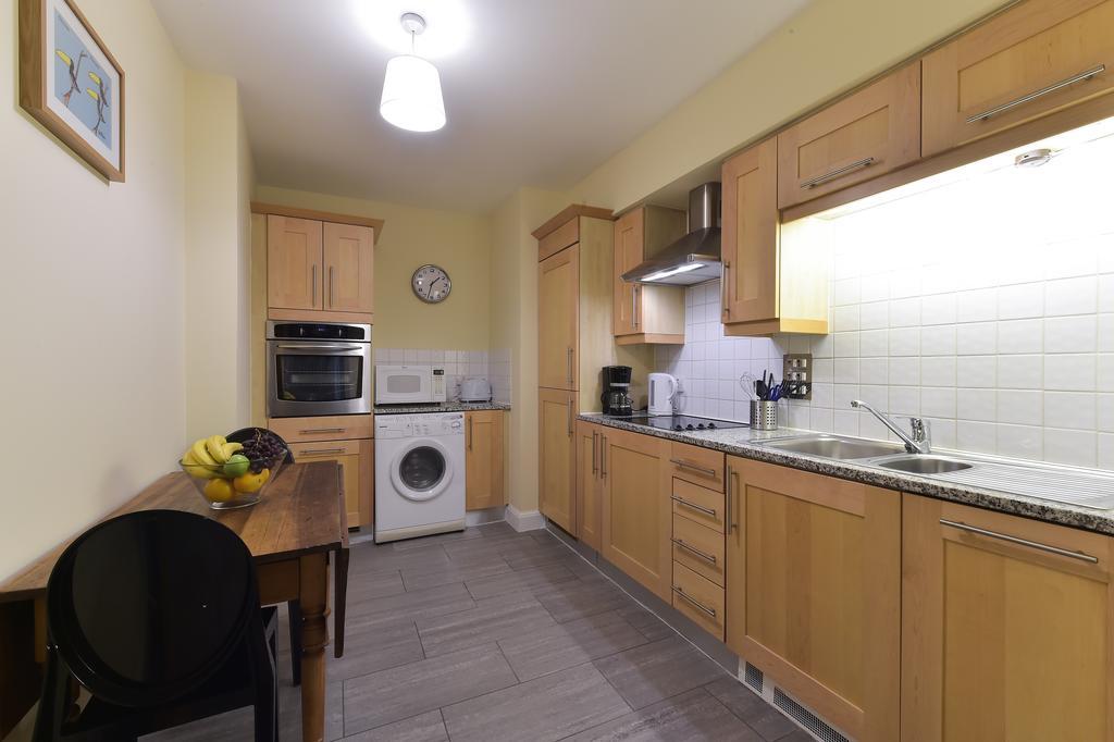 Beautiful 4-Bedroom Flat In London Bridge/Borough! Bagian luar foto