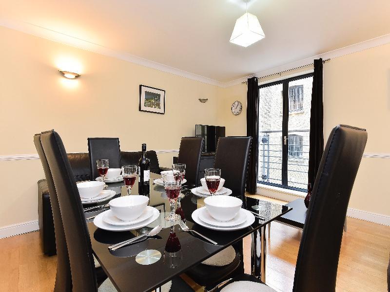 Beautiful 4-Bedroom Flat In London Bridge/Borough! Bagian luar foto