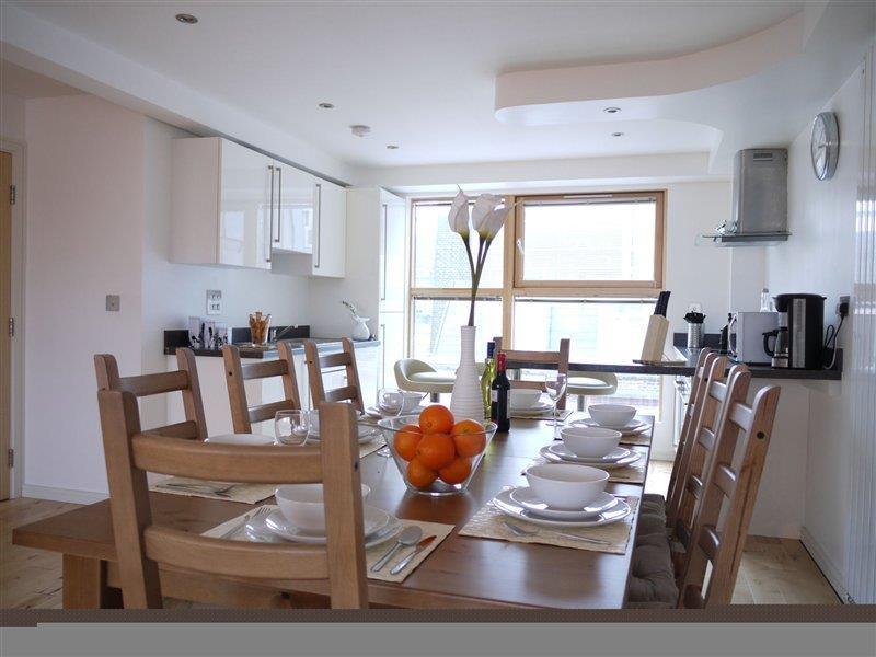 Beautiful 4-Bedroom Flat In London Bridge/Borough! Bagian luar foto