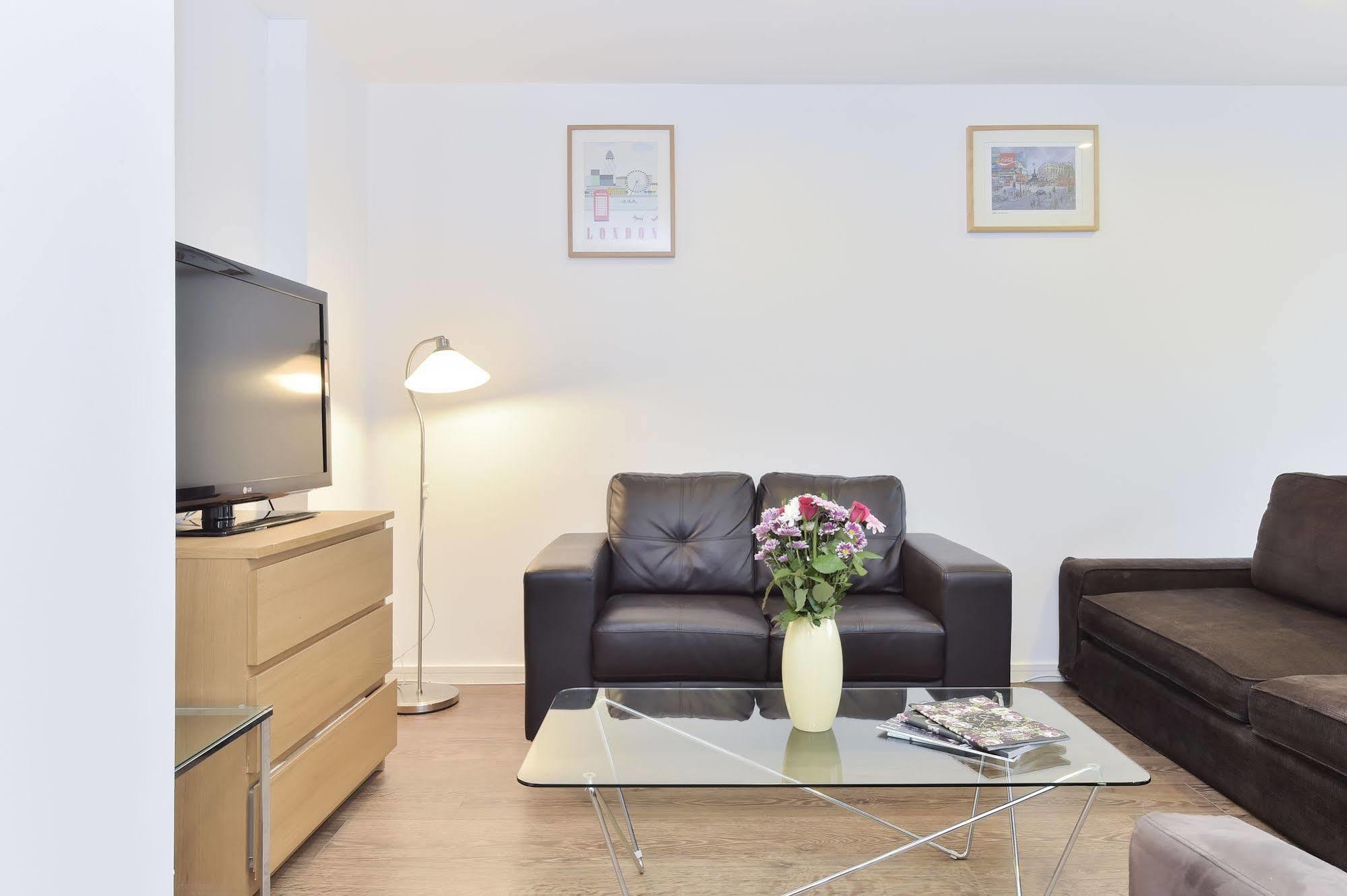 Beautiful 4-Bedroom Flat In London Bridge/Borough! Bagian luar foto