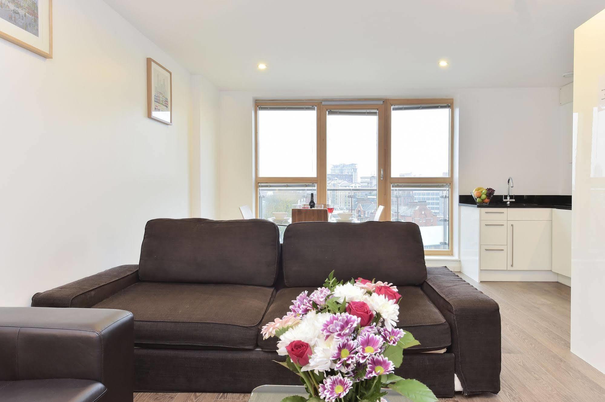 Beautiful 4-Bedroom Flat In London Bridge/Borough! Bagian luar foto